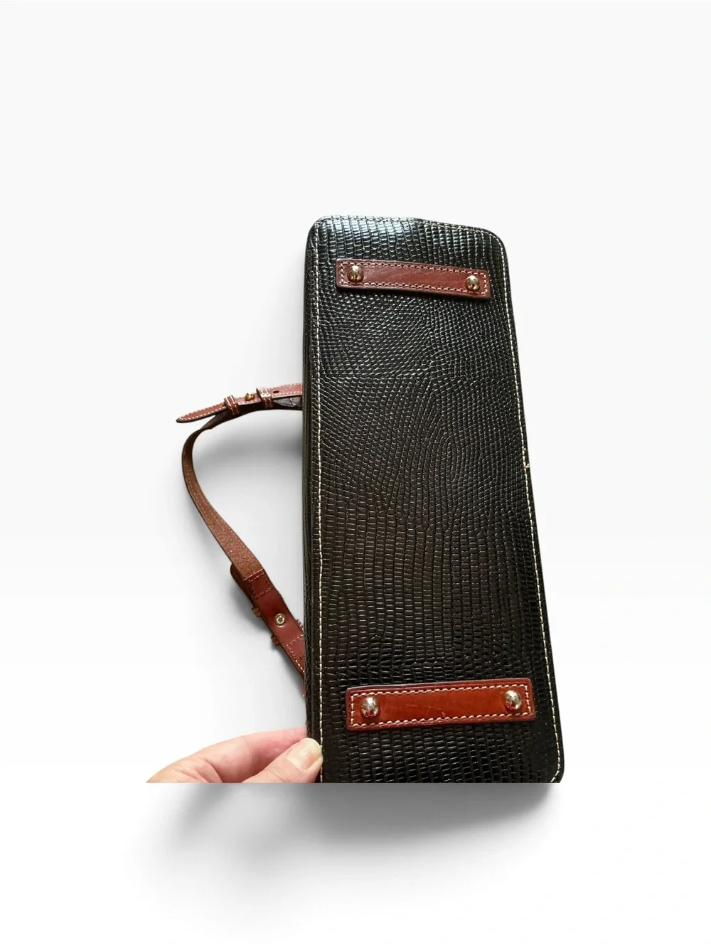 Dooney & Bourke black lizard embossed with rich brown leather hobo bag purse